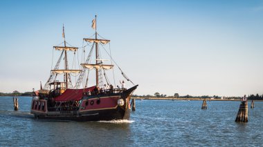 İtalyan düğün gemi