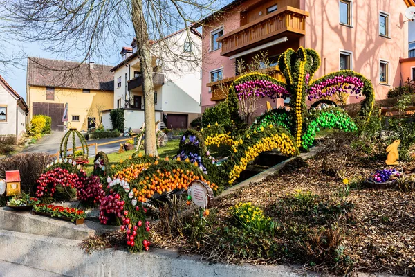 Osterbrunnen — Stockfoto