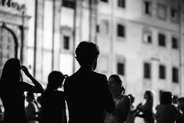 Palermo Noche de baile en Piazza Pretoria —  Fotos de Stock