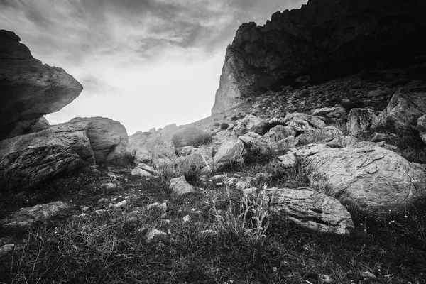 Sicilya sahil üzerinde gündoğumu