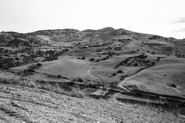 Elegante paisagem em preto e branco da Sicília — Fotografia de Stock
