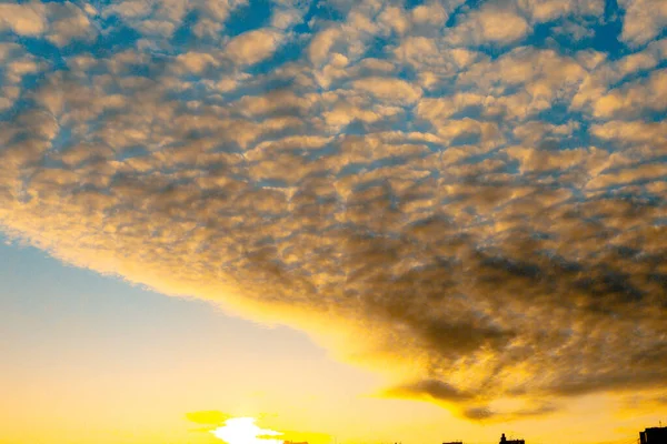 Nuages Roses Coucher Soleil Dans Ciel — Photo