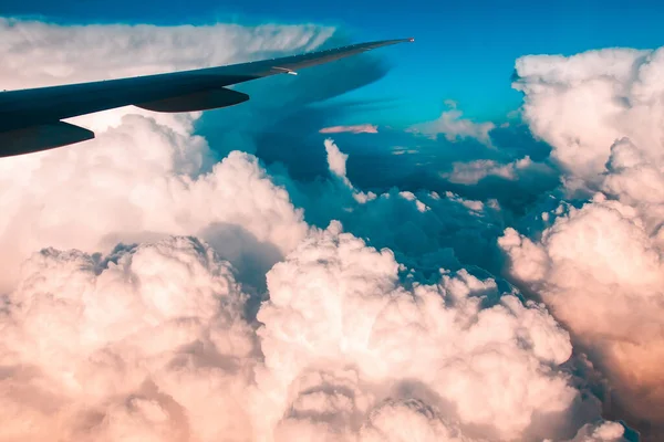 Uçak penceresinden görüntüle