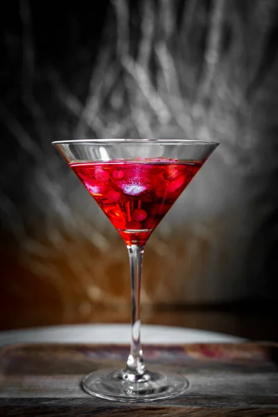 Vaso Martini Rojo Con Cereza — Foto de Stock