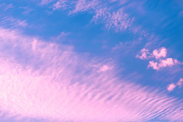 Achtergrond Van Kleurrijke Roze Blauwe Lucht Wazige Hemel Panorama Panoramische — Stockfoto