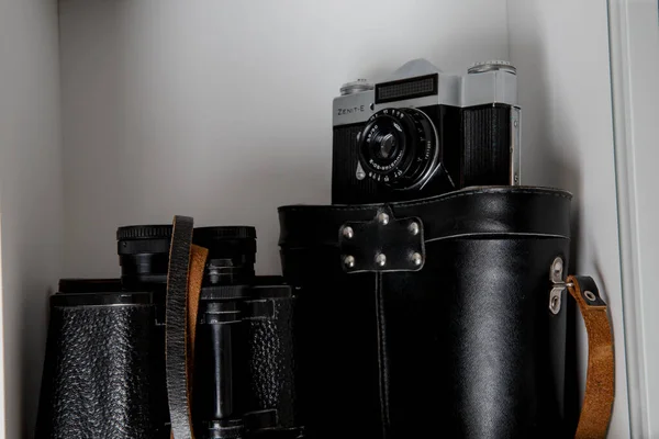 Starý Film Kamera Zenit Optický Dalekohled Bílém Pozadí — Stock fotografie