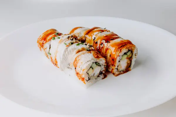 Makanan Jepang Maki Dan Nigiri Sushi Set Sushi Rolls Philadelphia — Stok Foto