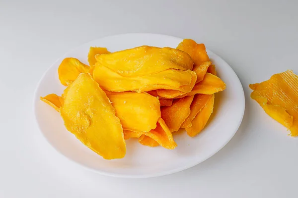 Mango Deshidratado Rebanadas Mango Secas Cerca Blanco Vista Superior — Foto de Stock