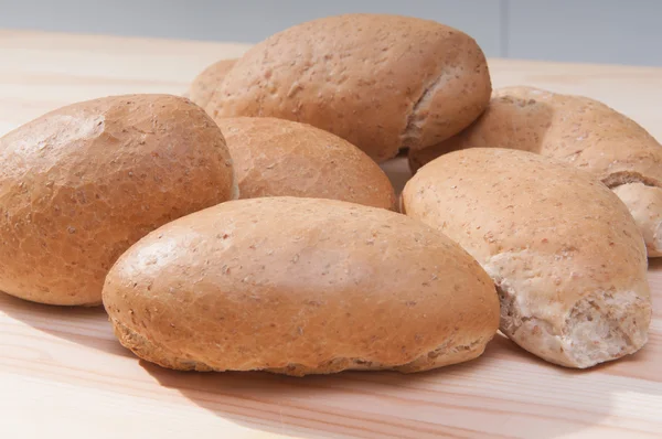 Scala aan vers brood — Stockfoto
