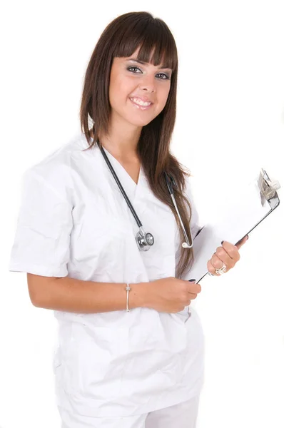 Jovem Médico Sorrindo Com Estetoscópio Isolado Sobre Fundo Branco — Fotografia de Stock