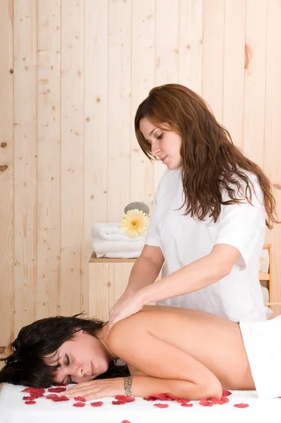 Woman Giving Relaxing Massage Another Spa Sauna — Stock Photo, Image