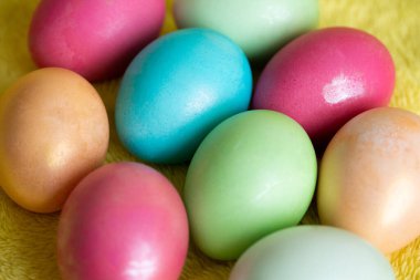 Renkli Paskalya yumurtaları