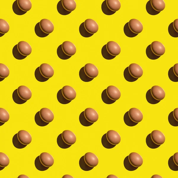 Renkli arka plandaki yumurtaların kusursuz doku yapısı. En az gıda konsepti