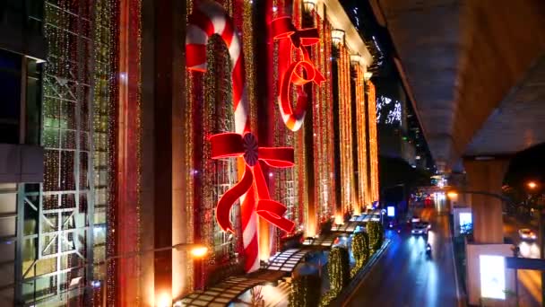 Christmas Lighting on City Streets, Light Decorations on Shopping Mall — стокове відео