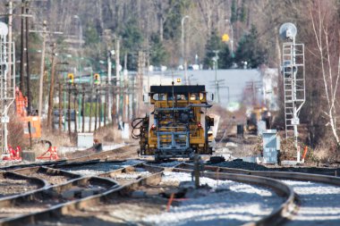 Demiryolu servis aracı raylarda. Burnaby BC Kanada