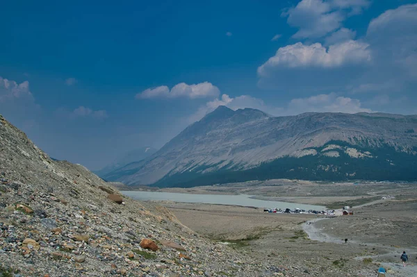 Una Vista Del Lago Sunwapta Área Columbia Icefield Glaciar Athabasca —  Fotos de Stock