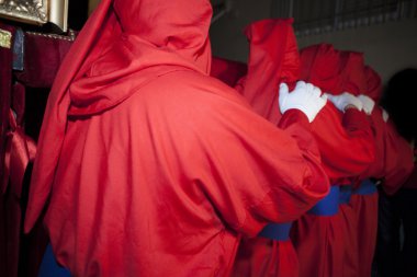 Costaleros carriying bir hızla sırasında kutsal hafta alayı, Spa