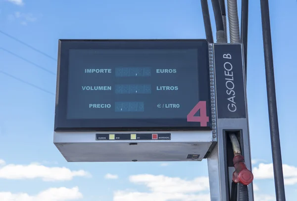 Elektronische gas benzine display. Rode diesel — Stockfoto