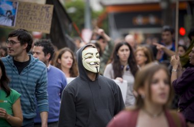 kemer sıkma kesim karşı adlı anonim protestocu