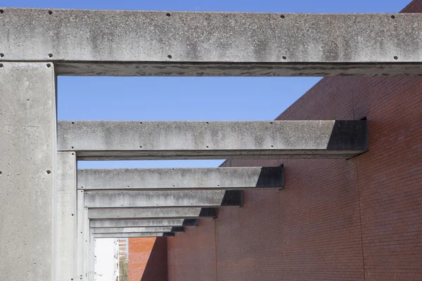 Edifício do Museu MEIAC, pilares de concreto — Fotografia de Stock