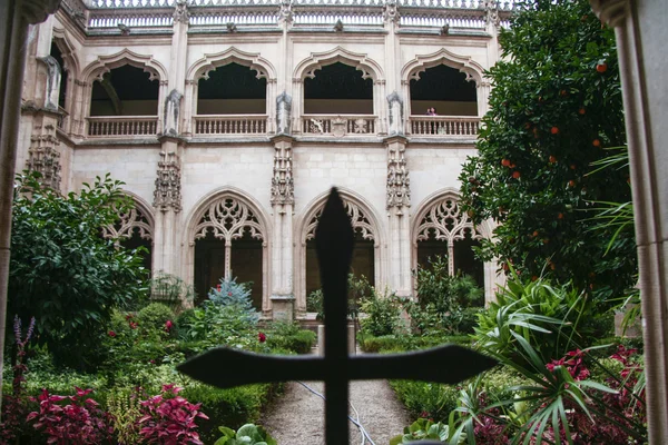 Atrium cross, Toledo — Stock Photo, Image