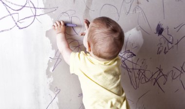 Alçıpan duvara çizim erkek bebek