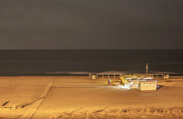 Ruhige Sommernacht am Strand — Stockfoto