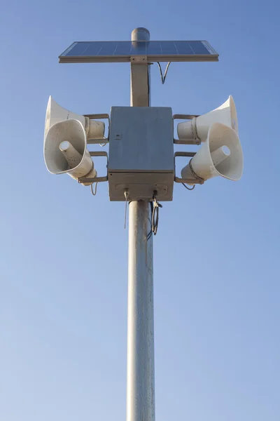 Słup Słoneczny Zasilany megafony — Zdjęcie stockowe