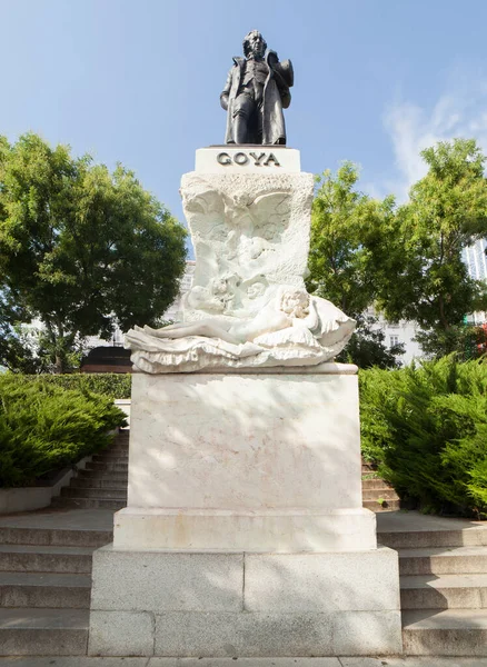 Madryt Hiszpania Września 2018 Brązowa Statua Francisco Goya Obok Muzeum — Zdjęcie stockowe