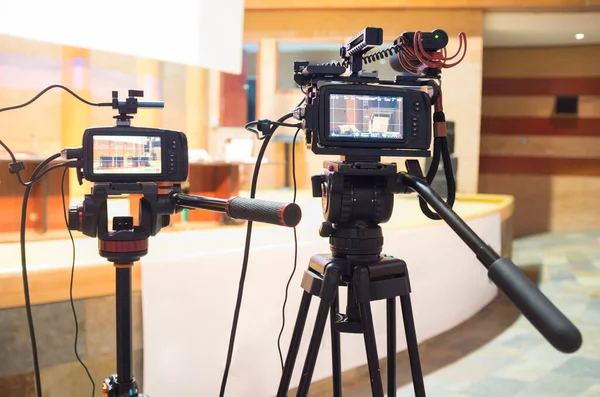 Câmeras Fazendo Streaming Vídeo Vivo Evento Tecnologia Transmissão Vivo Conceito — Fotografia de Stock