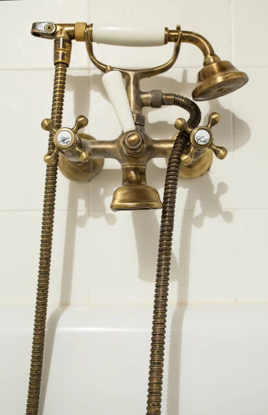 Antique Copper Style Bath Tube Faucet Selective Focus — Stock Photo, Image