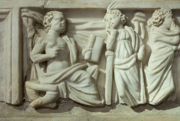 Lisbon Portugal March 1St 2020 Frieze Sarcophagus Figuring Philosophers Writers — Stock Photo, Image