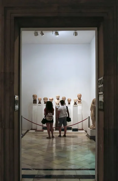 Seville Spain July 7Th 2018 Young Couple Visiting Archeological Museum — Stock Photo, Image