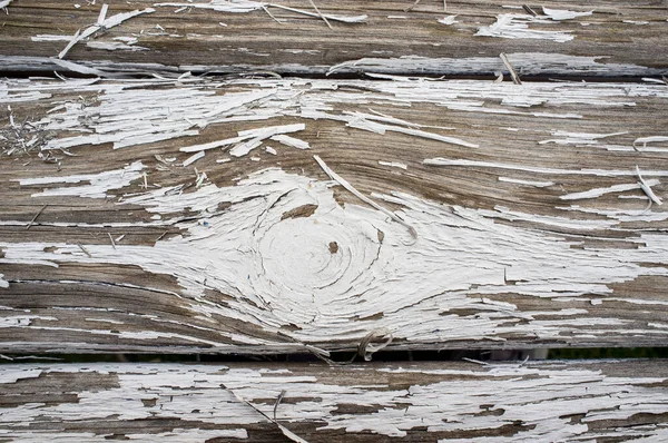 Biała Farba Złuszczająca Się Drewnianej Powierzchni Zbliżenie — Zdjęcie stockowe
