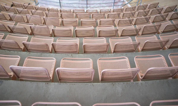 Arena Tribuna Llena Asientos Metálicos Disposición Semicircular —  Fotos de Stock