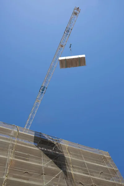 Crane Load Drywall Panels Construction Site Working Suspended Load Concept — Stock Photo, Image