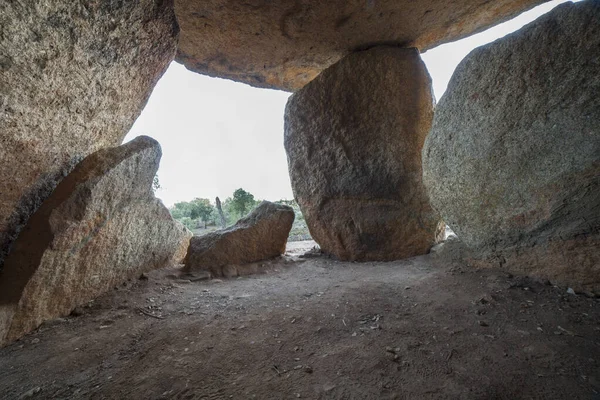 Mellizo Cenny Przykład Neolitycznych Dolmenów Komora Grobowa Wewnątrz Walencja Alcantara — Zdjęcie stockowe