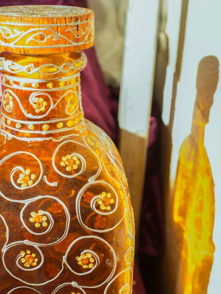 Decorated Glass Bottle Floral Motifs Closeup Daylight — Stock Photo, Image