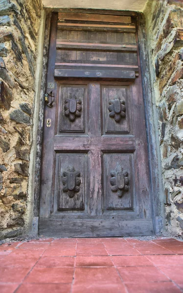 Puerta de madera vieja — Foto de Stock