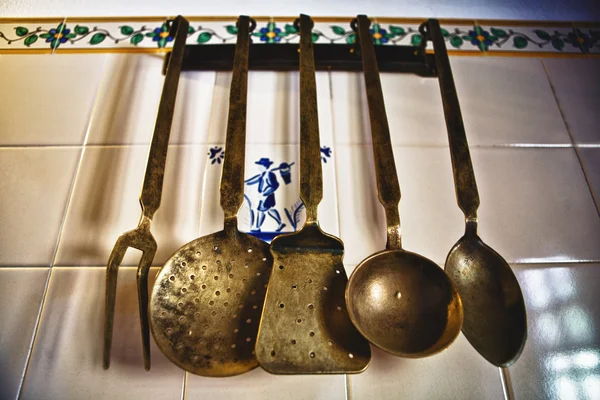 Vecchi utensili da cucina — Foto Stock