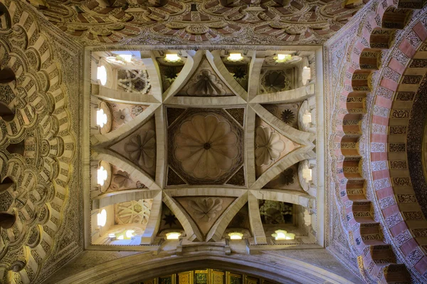 Dentro da mesquita em Córdoba — Fotografia de Stock