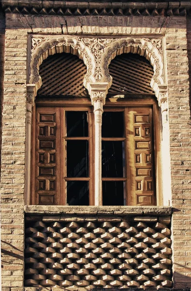 Mauretański Cegła okna — Zdjęcie stockowe
