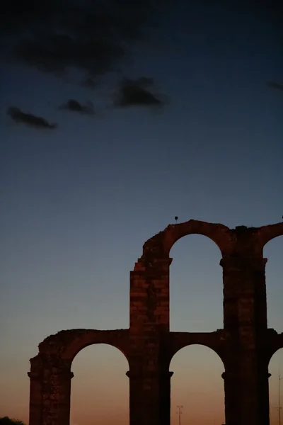 Pôr-do-sol aqueduto Merida — Fotografia de Stock