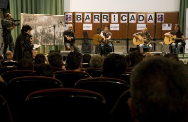 Barricada takılı değil