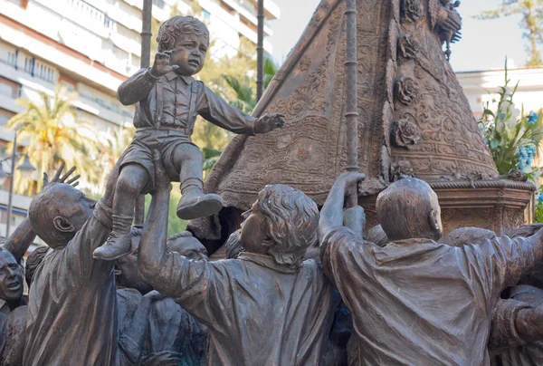 Sculpture set carrying around the Virgin of El Rocio — Stock Photo, Image