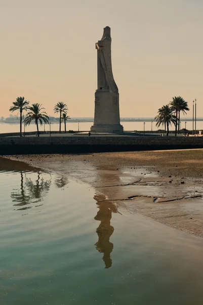 Christophe Colomb Statue énorme — Photo