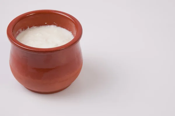 Curd in clay pot — Φωτογραφία Αρχείου