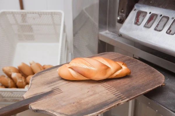 Frisch gebackenes Brot — Stockfoto