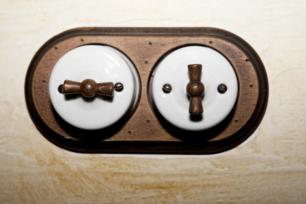 Interruptor de luz doble de estilo antiguo — Foto de Stock