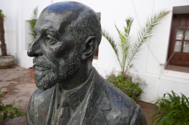 Juan ramon jimenez heykeli